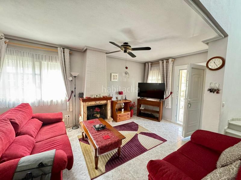 Foto 1c863170-3dc0-416a-929c-303172f13632. Chalet mit heizung parking pool in Punta Prima Orihuela