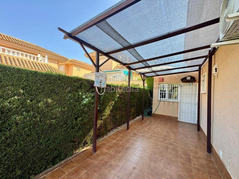 Foto a05e88f6-b07c-4c21-8f48-1af6f39eec0d. Chalet mit heizung parking pool in Punta Prima Orihuela