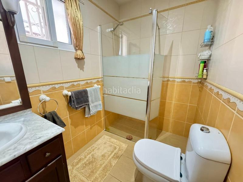 Foto c0639f85-4b38-4c1e-a9fb-822b2e45de25. Chalet mit heizung parking pool in Punta Prima Orihuela