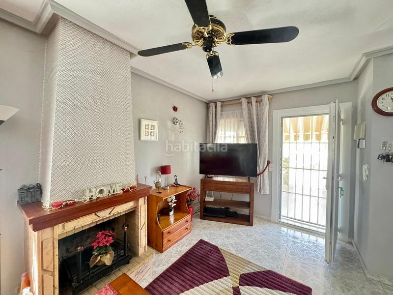 Foto f22dce0e-ef71-4f5b-a58a-1d9fa702cbe7. Chalet mit heizung parking pool in Punta Prima Orihuela