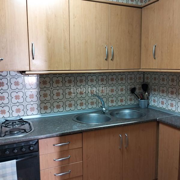 Foto 60ac37ec-23db-406b-81fe-f013f6431c5d. Casa amb xemeneia aparcament a Munera