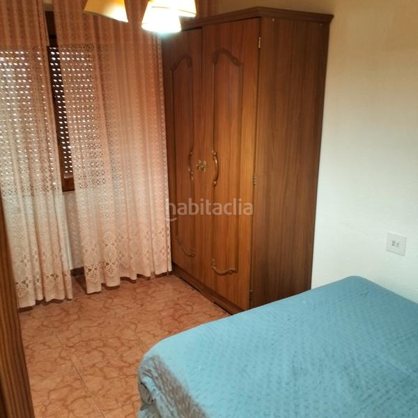 Foto e127fb6c-199d-4242-a47f-00507577481b. Casa amb xemeneia aparcament a Munera