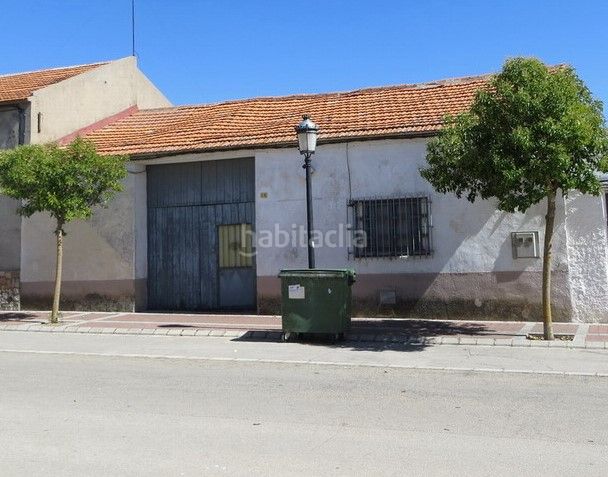Foto aea5fde9-08b9-4e4e-b6fb-9ad2300400ce. Nau industrial a calle real 16 a Munera