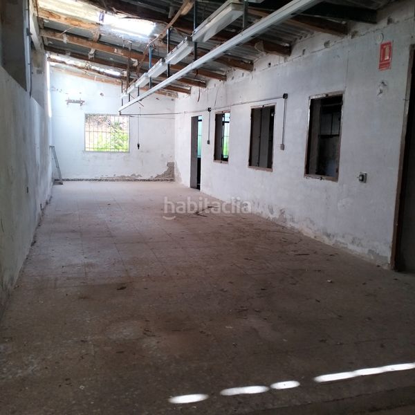Foto c23d03f5-bc1b-4977-ac4a-35820c3ee240. Nau industrial a calle real 16 a Munera