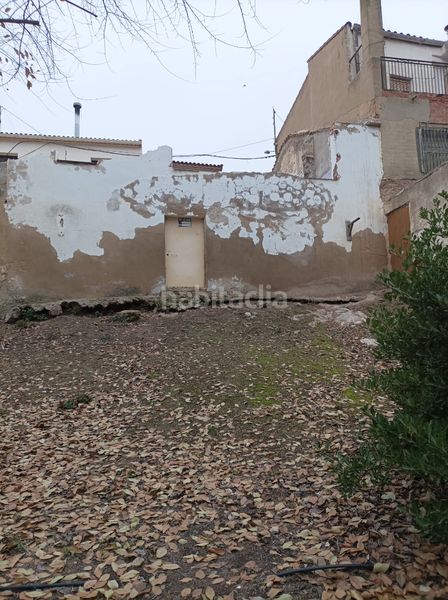 Foto a98c6b3c-f447-438b-90de-295ca8d701dd. Terreny residencial a calle del parque 22 a Lezuza