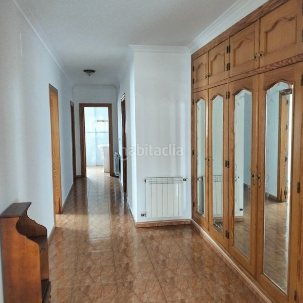 Foto 0a8cccf4-b2be-473f-90e7-bde99e53d2a8. Lloguer pis amb calefacció a Munera