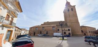 Casa a Plaza cementerio 9. Gran casa en el centro de el bonillo