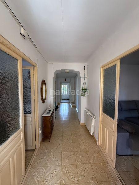 Foto ebc9d736-4709-4cda-bdaf-769c4a2c950f. Casa amb xemeneia calefacció aparcament a Munera