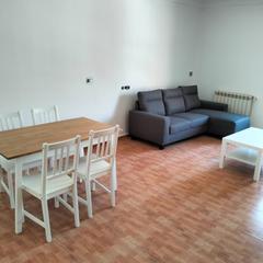 Miete Etagenwohnung in Calle huerto pina 3. Piso amplio y amueblado en alquiler