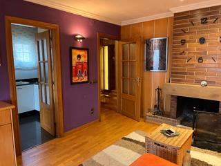 Casa adossada  Carrer rafel de casanova. Una casa amb llum una casa amb vida.