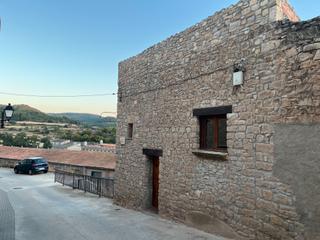 Lloguer Masia  Carrer de la muralla. ?? lloguer de casa unifamiliar als omells de na gaia