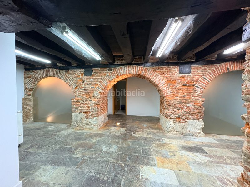 Foto 7a85f068-f526-4d52-8b63-19d4353a9174. Rent business premise in calle cebadería 9 in Centro Valladolid