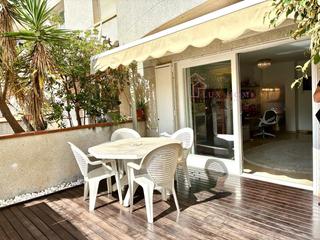 Rez-de-chaussée à Muntanyeta. Bajos duplex castelldefels