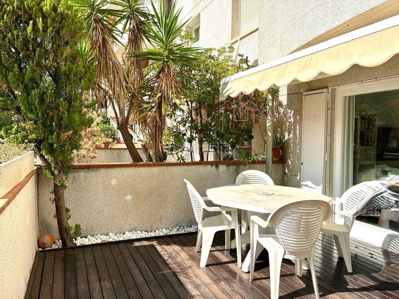 Foto b9c1a07d-d3a3-4cc0-9688-4723d0444e24. Planta baixa amb calefacció piscina a Muntanyeta Castelldefels