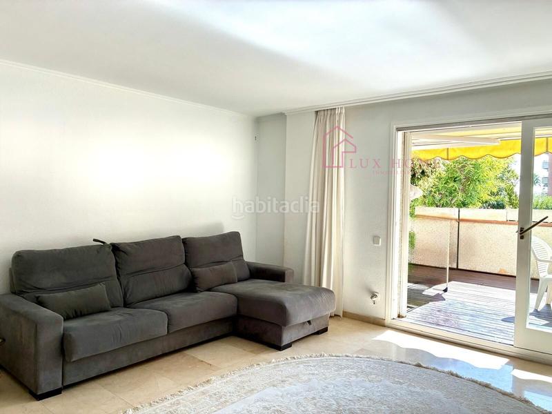 Foto ce630a20-d727-4f61-a38c-a61b16e00319. Planta baja bajos duplex en Muntanyeta Castelldefels