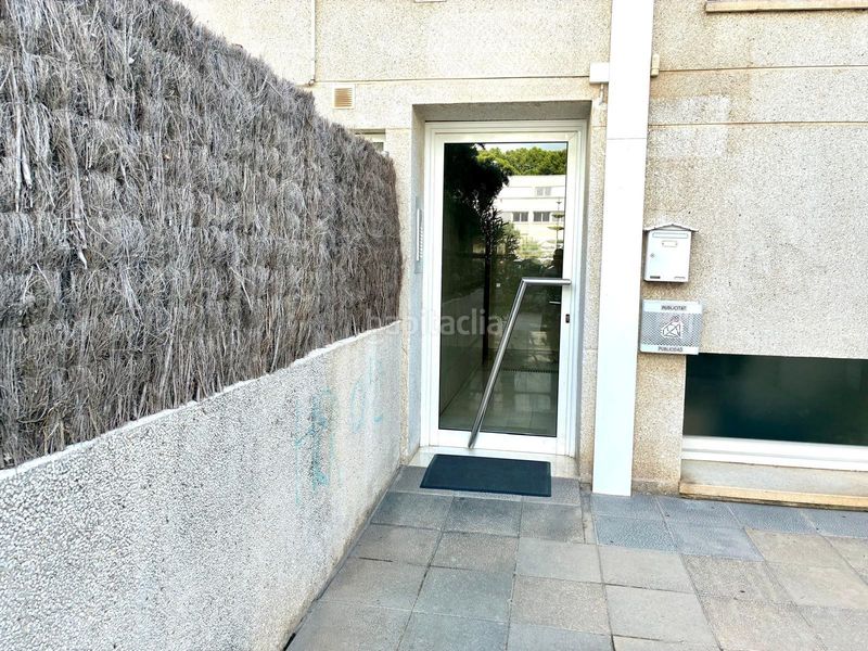 Foto e1a1bba3-ccd6-41eb-8b4a-99e82a09176d. Planta baixa amb calefacció piscina a Muntanyeta Castelldefels