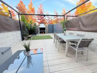 Casa a schiera in Santa Perpètua de Mogoda. Casa en valleslona  santa perpetua