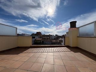 Haus in Santa Perpètua de Mogoda. Casa adosada en el centro de santa perpetua