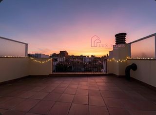 Casa a Santa Perpètua de Mogoda. Casa adosada en el centro de santa perpetua