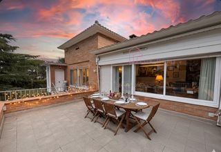 Chalet en Vilanova del Vallès. Casa en vilanova del vallès