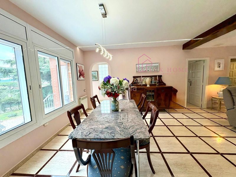 Foto 390a61f6-fde2-45b2-ab8d-ce204dd33324. Chalet casa en Vilanova del Vallès