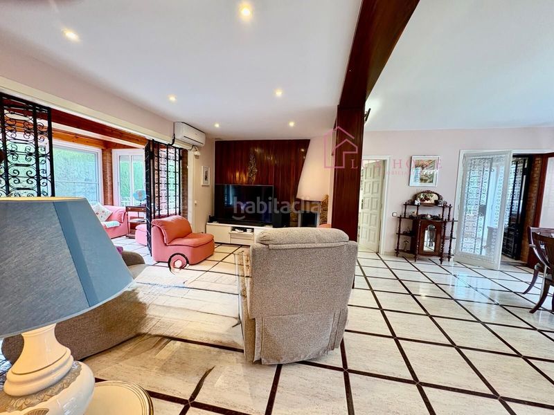 Foto 61dfe084-31e8-4472-b533-670c2828d964. Xalet amb aparcament piscina a Vilanova del Vallès