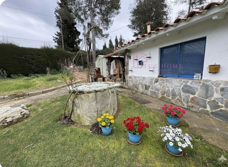 Foto a810004f-e471-49ab-9535-4fb507162bfd. Chalet casa en Vilanova del Vallès