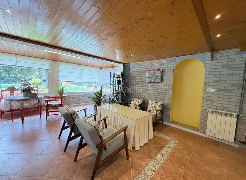 Foto baf4c494-5800-41c7-aa2c-53c727027b5c. Xalet amb aparcament piscina a Vilanova del Vallès