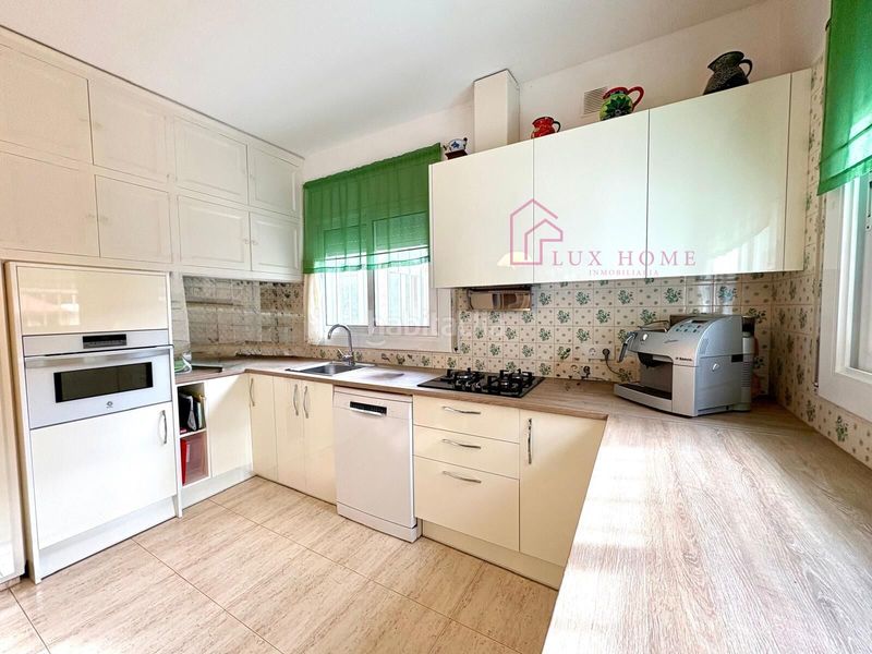 Foto cfb6b86e-d6fd-42de-bf02-d0df4d097e5b. Chalet casa en Vilanova del Vallès