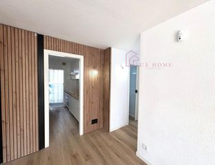 Flat in Santa Perpètua de Mogoda. Piso reformado en el centro de santa perpetua