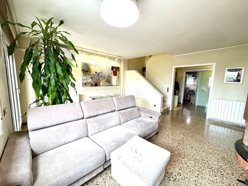 Foto 54d36736-0250-4be0-a82e-4ecc09a80364. Casa adossada amb calefacció aparcament a Lliçà de Vall