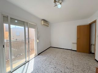 Pis a Santa Perpètua de Mogoda. Piso en la florida