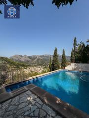 Casa a Bunyola. Casa independiente en bunyola con piscina privada y espectacular