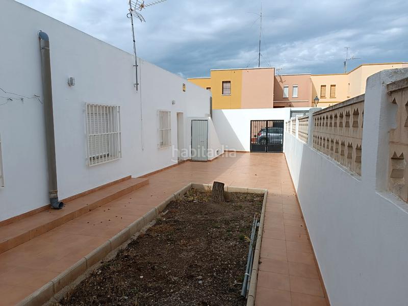 Foto cce2173c-9a07-44ce-a02e-3737c30d30ac. Casa amb xemeneia a San Isidro - Campohermoso Níjar