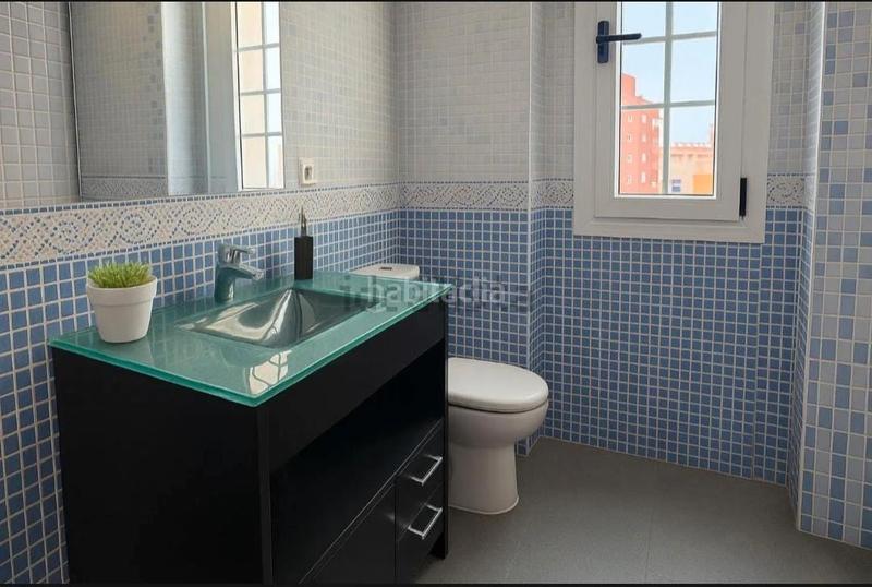 Foto f0e254a0-1fc9-49f3-abca-776cbf181e76. Attico in calle el olivo 17 in San Luis Almería