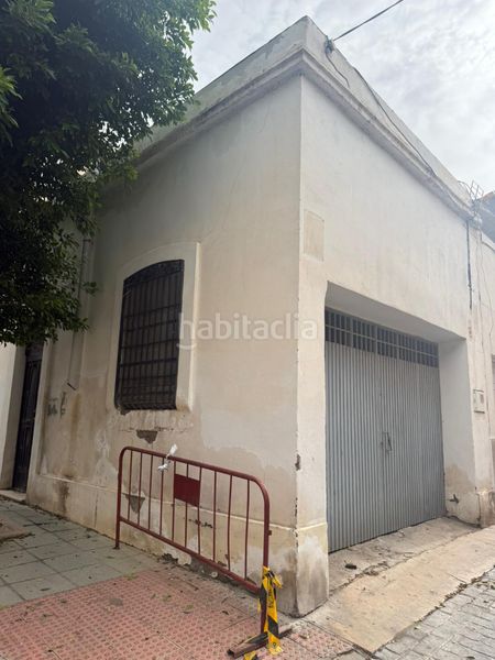 Foto 8186ce90-d95b-48a0-8079-6bb3e15680d1. Casa a La Chanca - Pescadería Almería