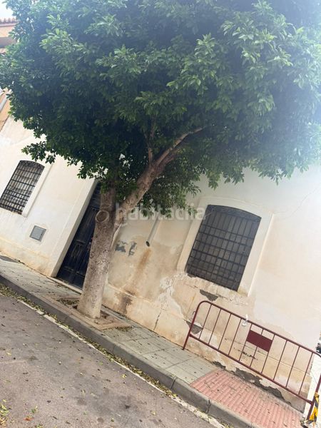 Foto db1ab690-3cdc-4eb3-b4f5-1b18b28ee3a8. Casa a La Chanca - Pescadería Almería