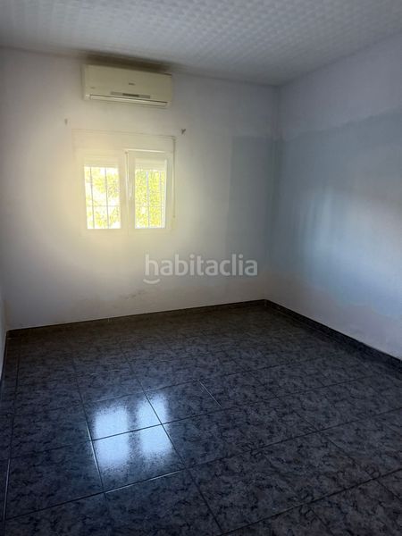 Foto 0b8a7354-a708-468d-922b-83c99116336a. Masia amb xemeneia aparcament piscina a Pechina