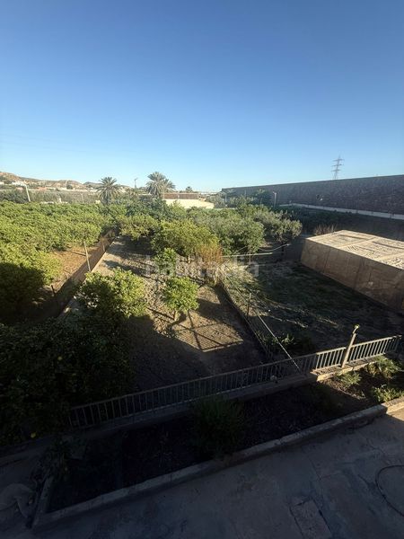 Foto ac20c785-daca-484b-b273-c9caee504051. Masia amb xemeneia aparcament piscina a Pechina