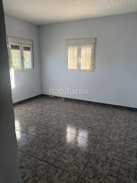 Foto b3aa4814-ecaf-4637-ae49-0bd1642a1abb. Masia amb xemeneia aparcament piscina a Pechina