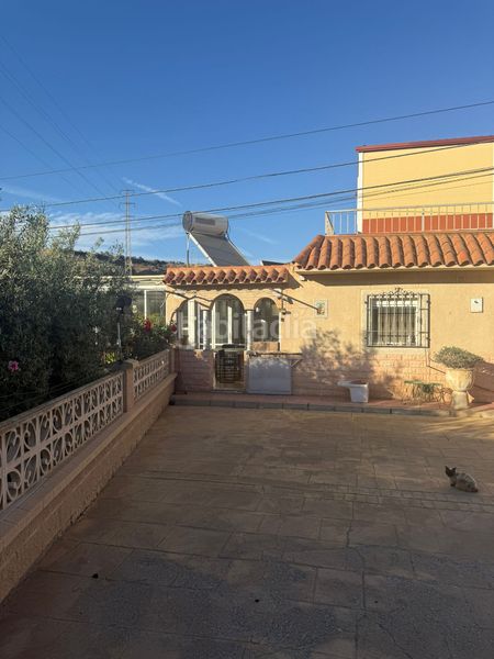 Foto e22a8b34-d982-4a8b-bb2c-cc01e9269994. Masia amb xemeneia aparcament piscina a Pechina