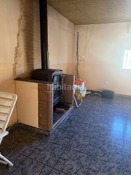 Foto f459976c-e1af-4e25-a0c0-5a4bd86bca20. Masia amb xemeneia aparcament piscina a Pechina