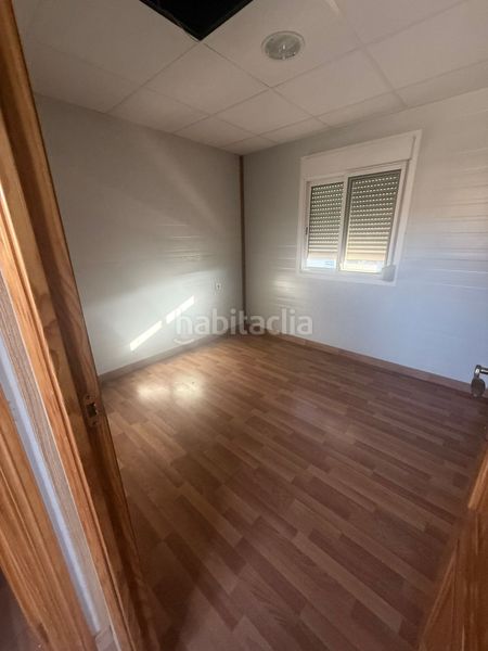 Foto f7d3de8c-e5f8-43a8-baf7-5de7bd9d8878. Masia amb xemeneia aparcament piscina a Pechina