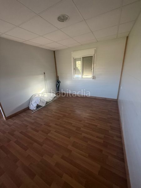 Foto fcd68fb6-d515-4ab3-9ef4-5be1dcd268db. Masia amb xemeneia aparcament piscina a Pechina