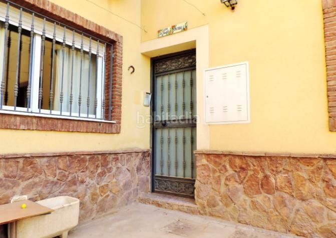 Foto 48051d7d-8a6e-481e-a026-43d975bdf7ea. Pis amb xemeneia a Alsodux
