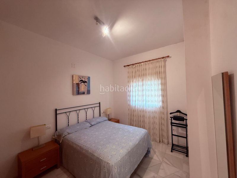 Foto b7d9a53e-315f-4fbf-9873-5c9163980384. Pis amb aparcament a Retamar Almería