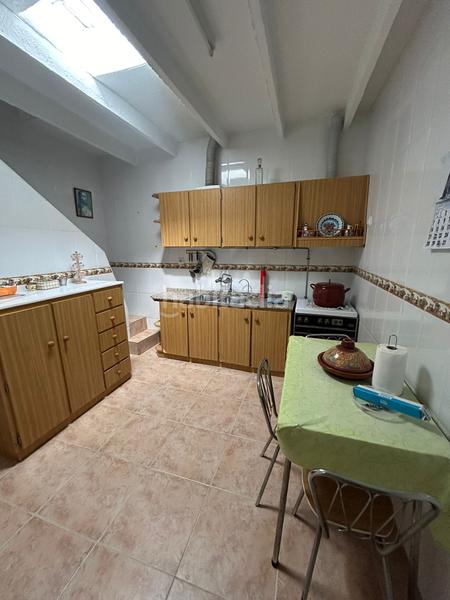 Foto 187c3842-3f45-467c-9f1d-6ed12be45c87. Chalet en calle tío jimeno 7 casa de dos plantas en nijar terraza con solarium en Níjar