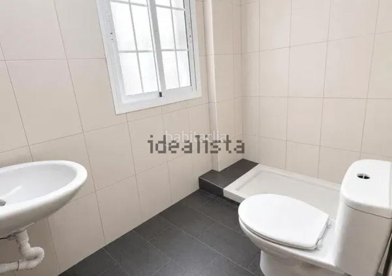 Foto 18f8ff15-1e6b-4661-b126-adc3996108c3. Pis a Viator