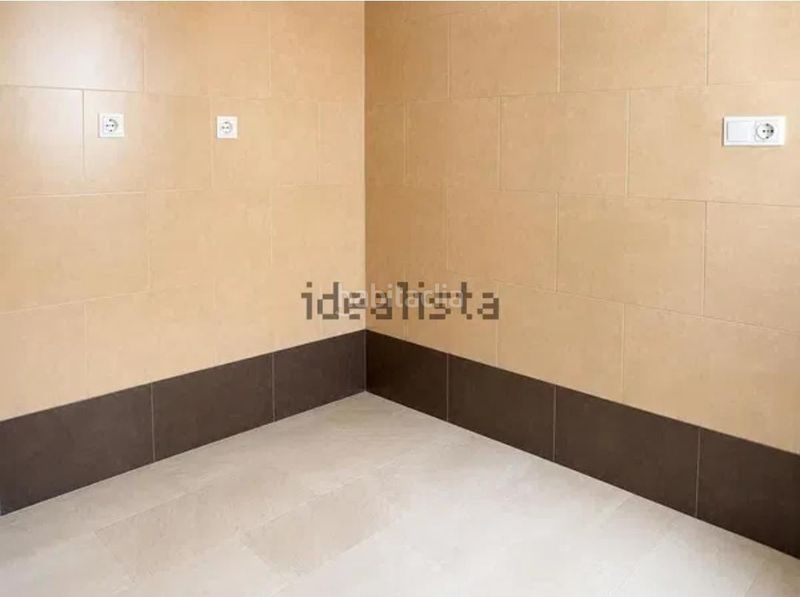 Foto ac131f48-8267-468a-ad6c-2996b8b2d432. Pis a Viator