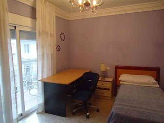 Lloguer Pis a Calle pedro antonio de alarcón 22. Piso estudiantes tres dormitorios